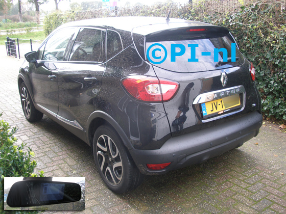 Parkeersensoren (set D 2019) ingebouwd door PI-nl in een Renault Captur uit 2016. De spiegeldisplay is van de set met bumpercamera en sensoren.