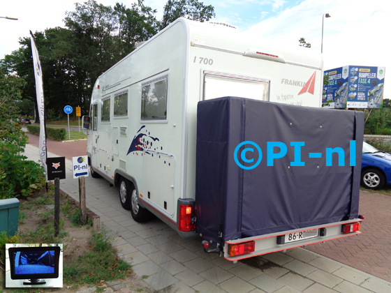 Parkeersensoren (set D 2020) ingebouwd door PI-nl in een Fiat Ducato Frankia 1700 camper met canbus uit 2000. De monitor is van de set met bumpercamera en sensoren in beugeltjes, aan de fietsendrager.