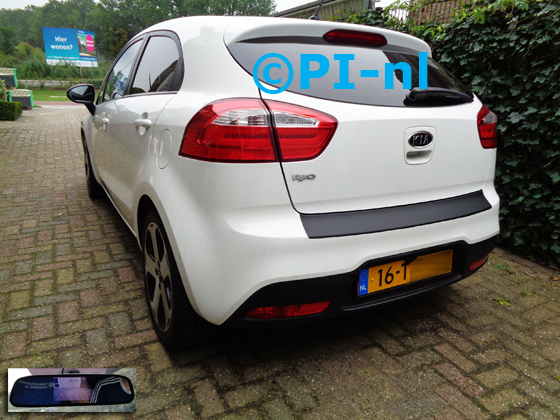 Parkeersensoren (set F 2020) ingebouwd door PI-nl in een Kia Rio uit 2012. De spiegeldisplay is van de set met kentekenplaatcamera en sensoren.