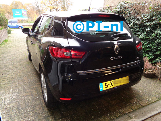 Parkeersensoren (set E 2020) ingebouwd door PI-nl in een Renault Clio Dci met canbus uit 2014. De pieper werd voorin gemonteerd.