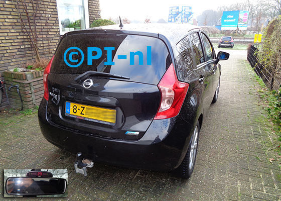 Parkeersensoren (set A 2021) ingebouwd door PI-nl in een Nissan Note uit 2014. De display werd op de binnenspiegel gemonteerd.