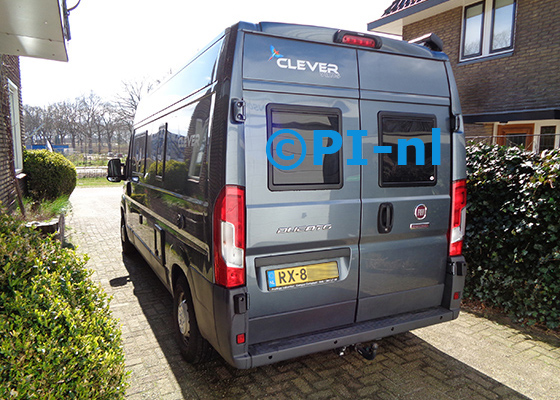 Parkeersensoren (set E 2021) ingebouwd door PI-nl in een Fiat Ducato Clever camperbus met canbus uit 2018. De pieper werd achterin gemonteerd.