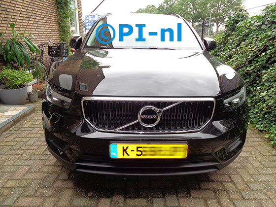 Parkeersensoren (set E 2021) ingebouwd door PI-nl in de voorbumper van een Volvo XC40 (NIEUW) uit 2021. De pieper werd voorin verstopt.