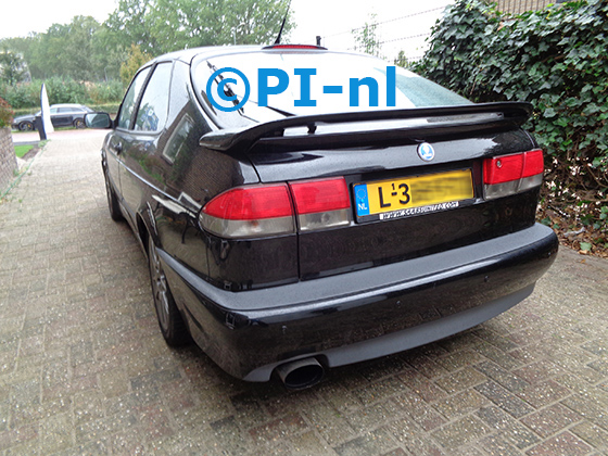 Parkeersensoren (set E 2021) ingebouwd door PI-nl in een Saab 9-3 Aero (hb) uit 2002. De pieper werd achterin gemonteerd.