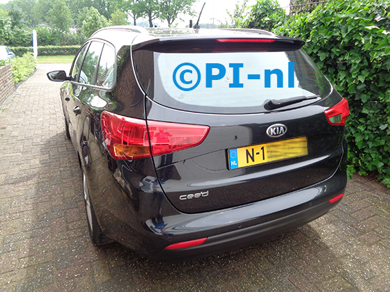 OEM-parkeersensoren (set H 2022) ingebouwd door PI-nl in een Kia Cee'd Sportwagon met canbus uit 2014. De pieper werd voorin gemonteerd.