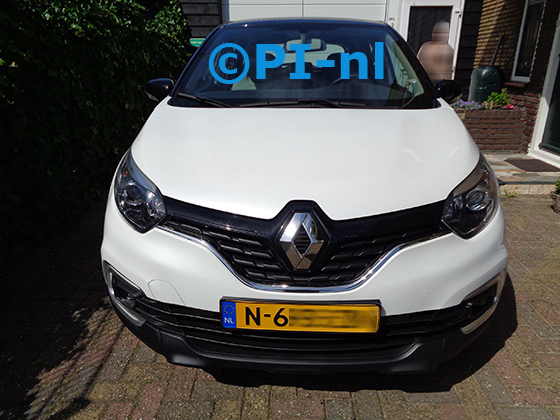 Parkeersensoren (set E 2022) ingebouwd door PI-nl in de voorbumper van een Renault Captur uit 2019. De pieper werd voorin gemonteerd.