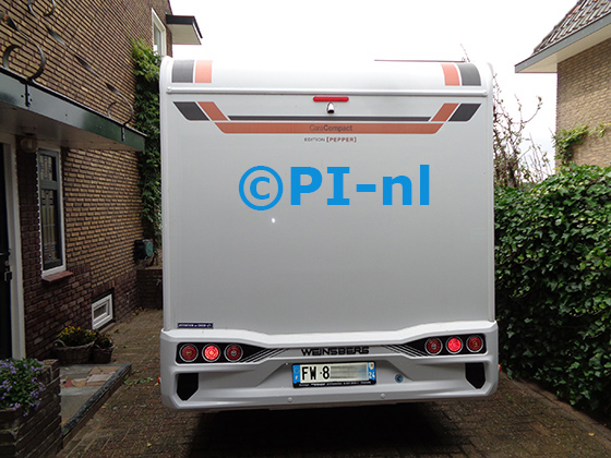 Parkeersensoren (set E 2022) ingebouwd door PI-nl in een Weisberg Pepper Peugeot HD camper met canbus uit 2020. De pieper werd achterin binnen gemonteerd. Er werden twee zwarte en twee witte sensoren gemonteerd.