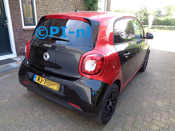 Parkeersensoren (set E 2022) ingebouwd door PI-nl in een Smart ForFour met canbus uit 2017. De pieper werd voorin gemonteerd.