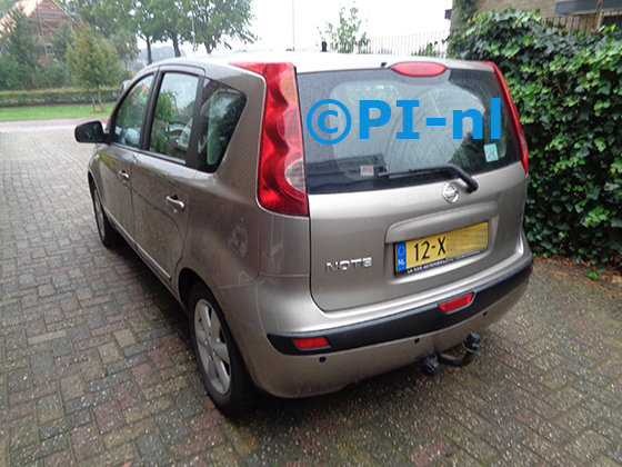 Parkeersensoren (set E 2022) ingebouwd door PI-nl in een Nissan Note uit 2007. De display werd op verzoek achterin gemonteerd.