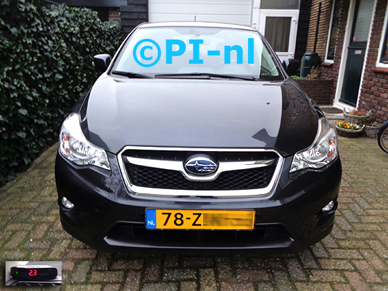 Parkeersensoren (set A 2022) ingebouwd door PI-nl in de voorbumper van een Subaru XV uit 2013. De display werd linksvoor bij de a-stijl gemonteerd.