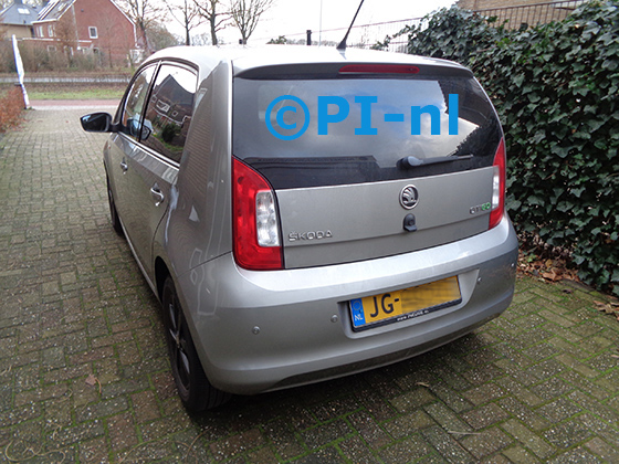 Parkeersensoren (set E 2022) ingebouwd door PI-nl in een Skoda Citigo met canbus uit 2016. De pieper werd op verzoek achterin gemonteerd.