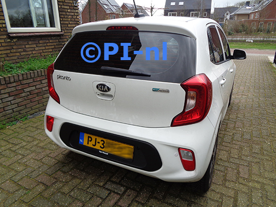 Parkeersensoren (set E 2023) ingebouwd door PI-nl in een Kia Picanto uit 2017. De pieper werd achterin gemonteerd.