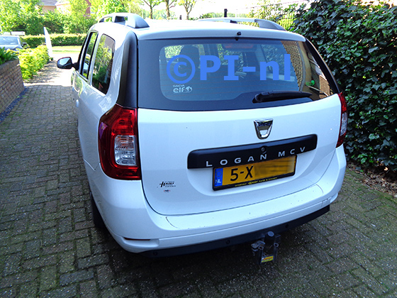 Parkeersensoren (set E 2023) ingebouwd door PI-nl in een Dacia Logan MCV uit 2014. De pieper werd achterin gemonteerd.