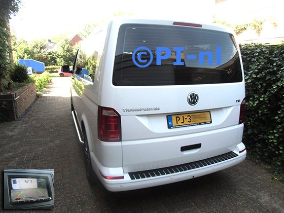 Parkeersensoren (set D 2023) ingebouwd door PI-nl in een Volkswagen Transporter T6 Starline met canbus uit 2017. Het beeld van de set met bumpercamera en sensoren werd aangesloten op een eigen (Kenwood) scherm.