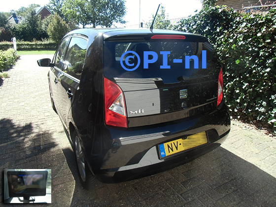 Parkeercamera (set 2023) ingebouwd door PI-nl in een Seat Mii met canbus uit 2017. De monitor is van de set met kentekenplaatcamera.