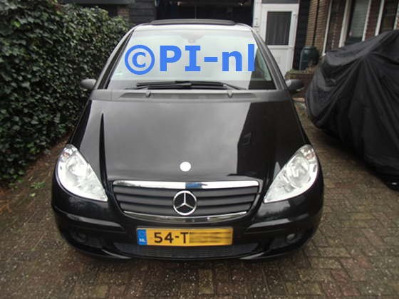 Parkeersensoren (set E 2023) ingebouwd door PI-nl in de voorbumper van een Mercedes-Benz A150 uit 2006. De pieper werd voorin gemonteerd. Een defecte set van een ander merk werd vervangen door een set van PI-nl.