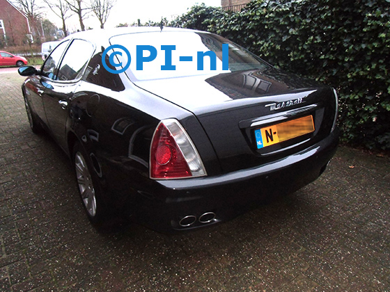 Parkeersensoren (set E 2023) ingebouwd door PI-nl in een Maserati Quattroporte uit 2008. De pieper werd op verzoek achterin gemonteerd.