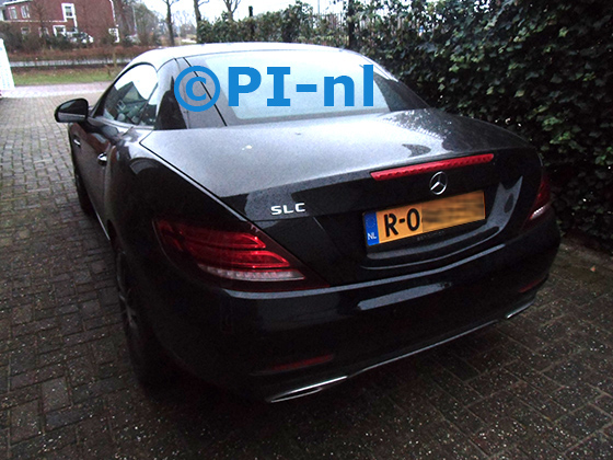 Parkeersensoren (set E 2024) ingebouwd door PI-nl in een Mercedes-Benz SLC Cabriolet met canbus uit 2016. De pieper werd achter het rugschot gemonteerd.