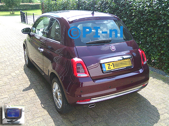 Parkeersensoren (set B 2024) ingebouwd door PI-nl in een Fiat 500 met canbus uit 2019. De display werd linksvoor bij de a-stijl gemonteerd.