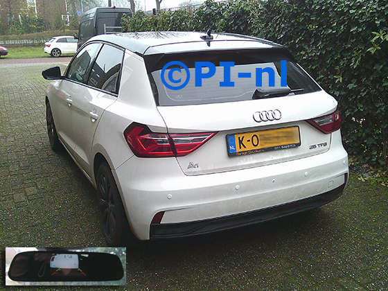Parkeersensoren (set D 2024) ingebouwd door PI-nl in een Audi A1 25TFSI met canbus uit 2020. De spiegeldisplay is van de set met bumpercamera en sensoren. Er werden standaard witte sensoren gemonteerd.