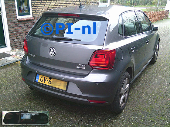 Parkeersensoren (set F 2024) ingebouwd door PI-nl in een Volkswagen Polo met canbus uit 2015. De spiegeldisplay is van de set met kentekenplaatcamera en zilveren sensoren.