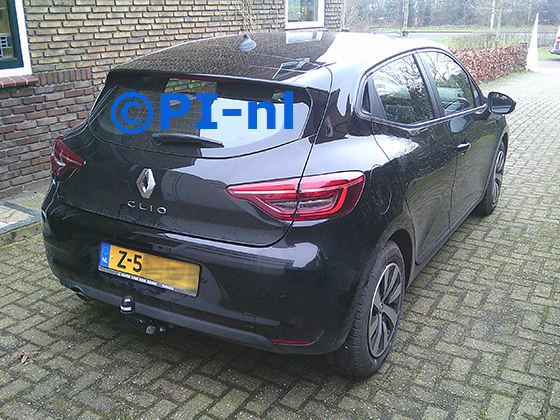 Parkeersensoren (set E 2025) ingebouwd door PI-nl in een Renault Clio met canbus uit 2025. De pieper werd achterin gemonteerd.