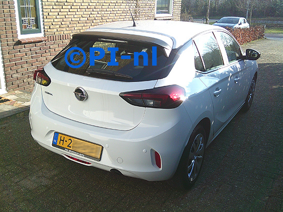 Parkeersensoren (set E 2025) ingebouwd door PI-nl in een Opel Corsa met canbus uit 2020. De pieper werd voorin gemonteerd. Er werden standaard witte sensoren gemonteerd. Een defecte set van een ander merk werd vervangen door een set van PI-nl.