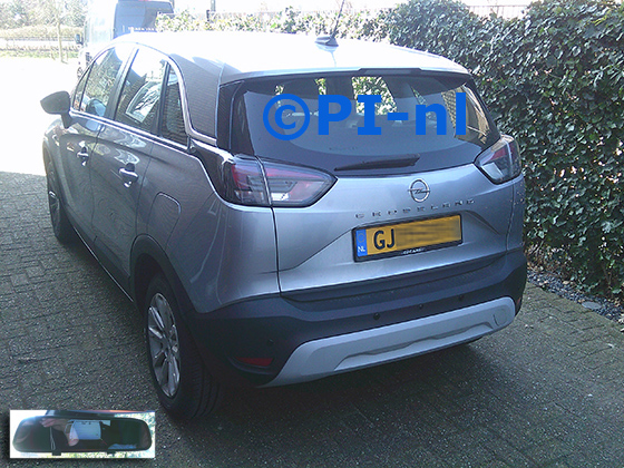 Parkeersensoren (set D 2025) ingebouwd door PI-nl in een Opel Crossland (X?) met canbus uit 2021. De spiegeldisplay is van de set met bumpercamera en sensoren.