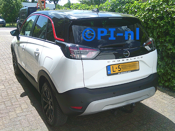 Parkeersensoren (set E 2025) ingebouwd door PI-nl in een Opel Crossland met canbus uit 2021. De pieper werd voorin gemonteerd. De sensoren werden antraciet gespoten.