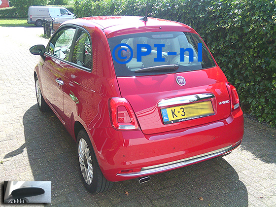 OEM-parkeersensoren (set H 2025) ingebouwd door PI-nl in een Fiat 500 Hybrid met canbus uit 2020. De display werd linksvoor bij de a-stijl gemonteerd.