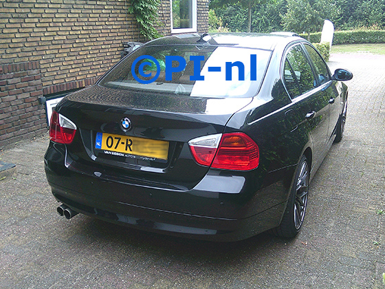 Parkeersensoren (set E 2025) ingebouwd door PI-nl in een BMW 330i met canbus uit 2008. De pieper werd voorin gemonteerd.