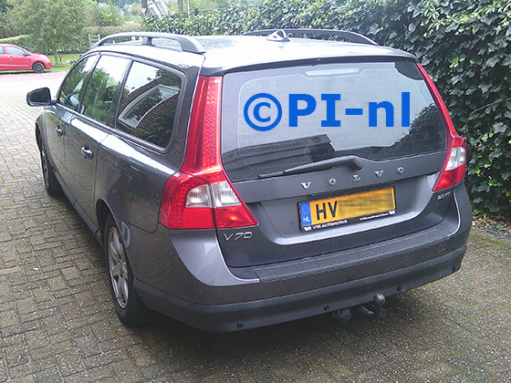 Parkeersensoren (set E 2025) ingebouwd door PI-nl in een Volvo V70 met canbus uit 2008. De pieper werd achterin gemonteerd.