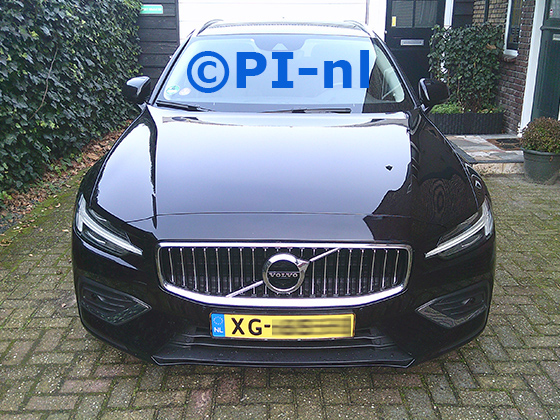 Parkeersensoren (set E 2025) ingebouwd door PI-nl in de voorbumper van een Volvo V60 uit 2019. De pieper werd verstopt. Twee sensoren werden naast de kentekenplaat gemonteerd, twee sensoren werden op de Volvo-posities gemonteerd.