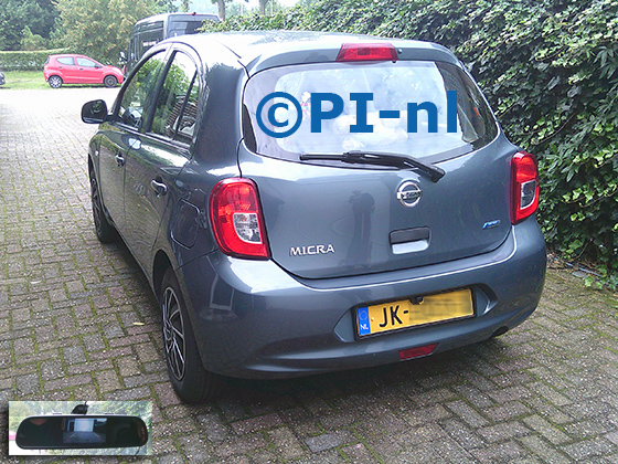Parkeercamera-set (set 2026) ingebouwd door PI-nl in een Nissan Micra met canbus uit 2014. De spiegeldisplay is van de set met kentekenplaatcamera.