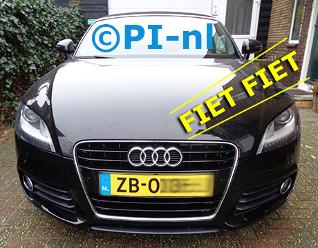 VLaat achter de grille van uw auto een signaal-piepertje monteren, waarmee u kunt 'fluiten'.